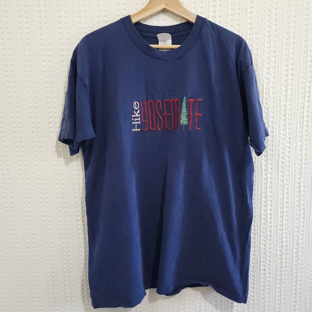 Vintage Yosemite Hike Embroidered Crewneck Shirt Navy Blue Size X-Large